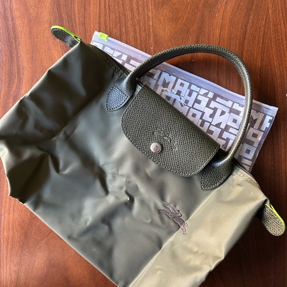 Longchamp Small Le Pliage Green Purse - Picture 2 of 3